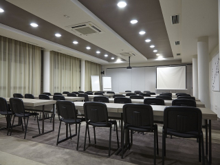 BELCHIN GARDEN - Conference hall